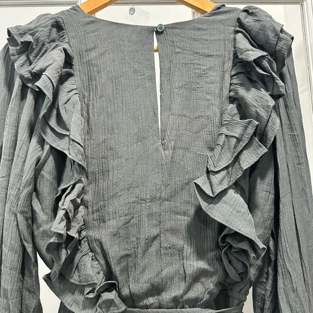 Elegant Tied Ruffled Mini Dress in Green - Size Small - Picture 10 of 13